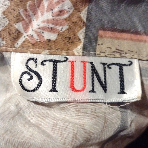 80s Stunt Silky Pink Blouse -L - Picture 9 of 9